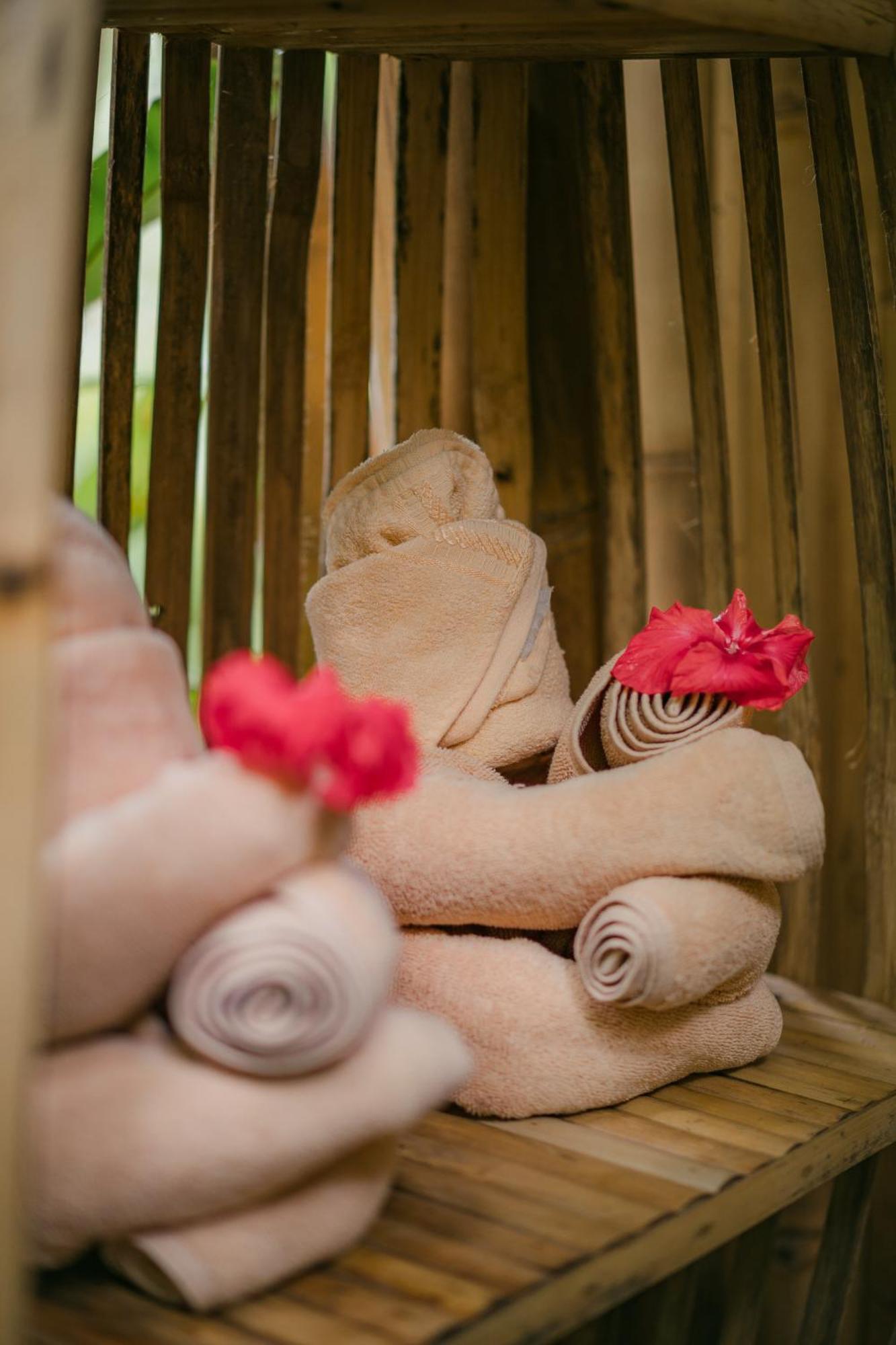 Alamvaya Bali Bamboo House Villa Sidemen  Exterior photo